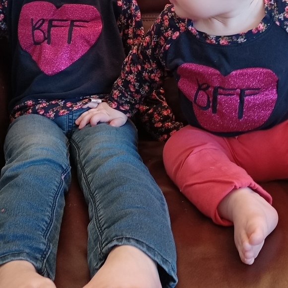 Grow with me BFF shirts duo size 9-36M and 3-6 years old 💫 - Picture 3 of 14